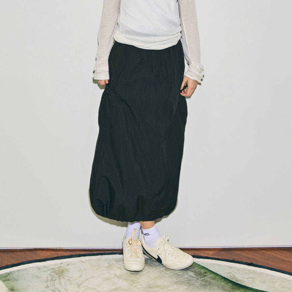 Trimming frill Unbalanced Long Banding Skirt Black - 감도