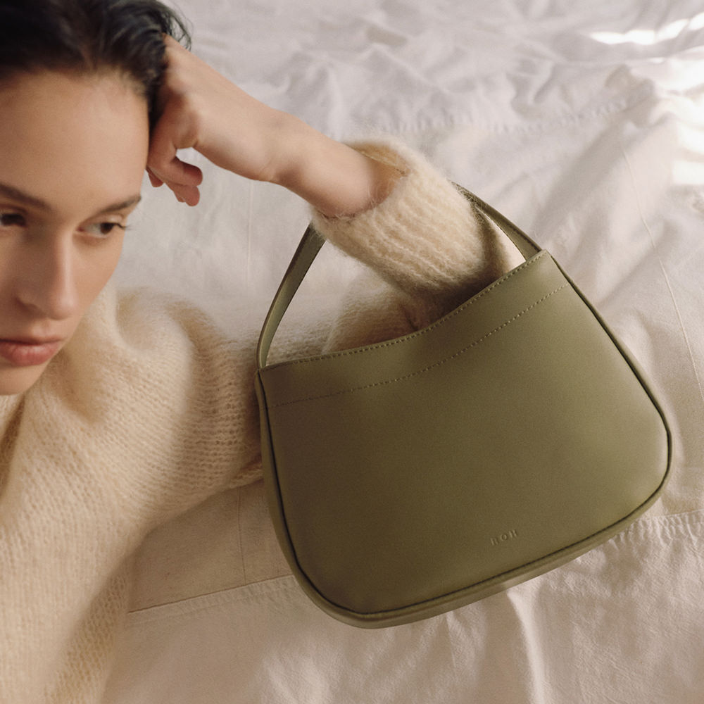 ★ROH SEOUL★ Curly tote bag Olive grove m1037_1402690 Curly tote bag Olive grove - 감도 깊은 취향 셀렉트샵 29CM