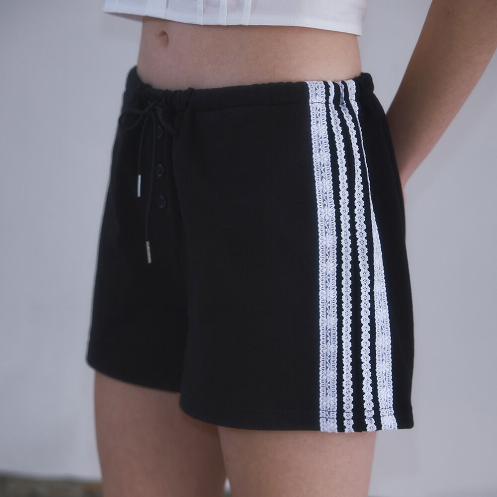 Lace Track Shorts [Black] - 감도 깊은 취향 셀렉트샵 29CM