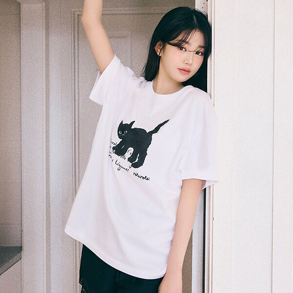 韓国アイドル【ROLAROLA】ROLA CAT FRIENDS LOOSE FIT T-SHIRT Rola Rola x Jang Wonyoung] Rola Cat Friends Loose Fit T