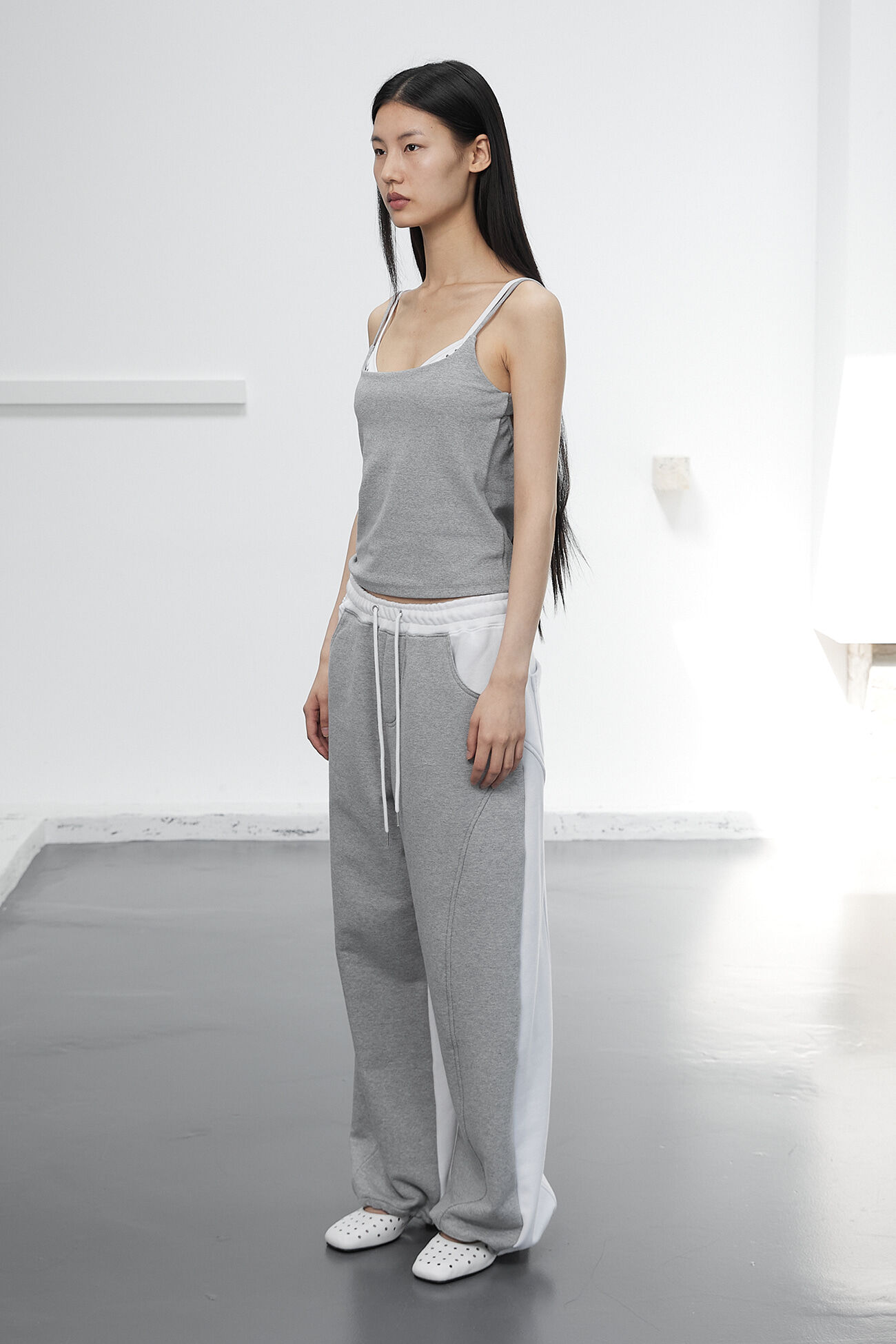 REVERSE BANDING PANTS / LIGHT GRAY - 감도 깊은 취향 셀렉트샵