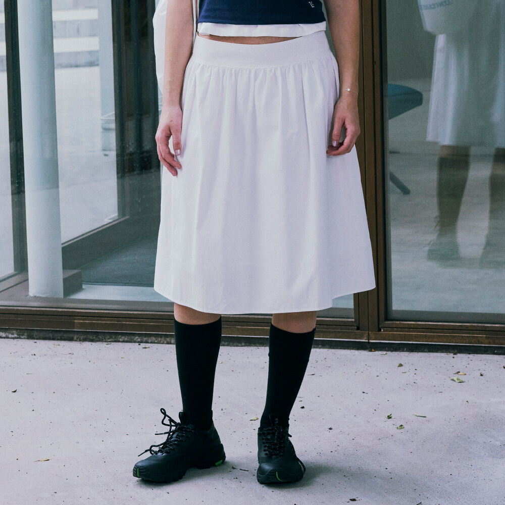 Lake Pintuck Midi Skirt - Ivory - 감도 깊은 취향 셀렉트샵 29CM