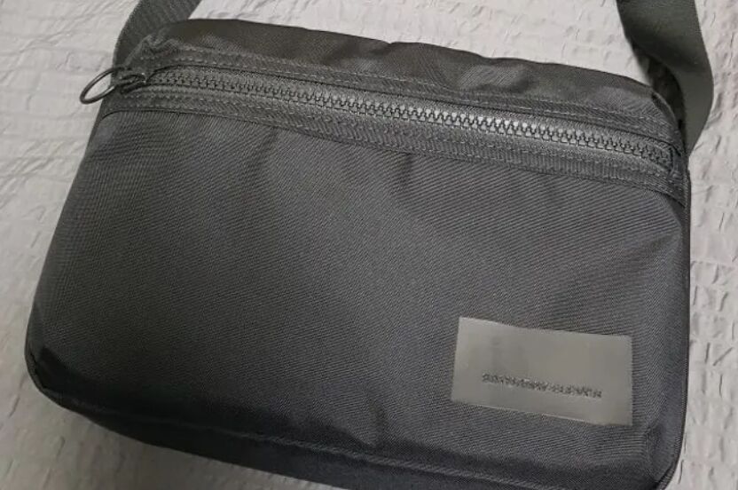 ●SATURDAY-ELEVEN ● ROBIC AIR CROSS BODY BAG Designer fashion, Seoul-fully created | W Concept
