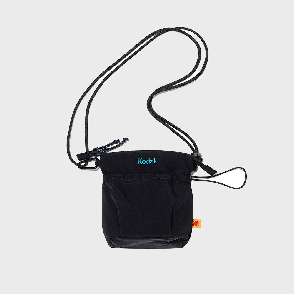 [YESEYESEE]★Y.E.S Swing Pouch Bag yeseyesee Y.E.S Swing Pouch Bag - Black | International Store