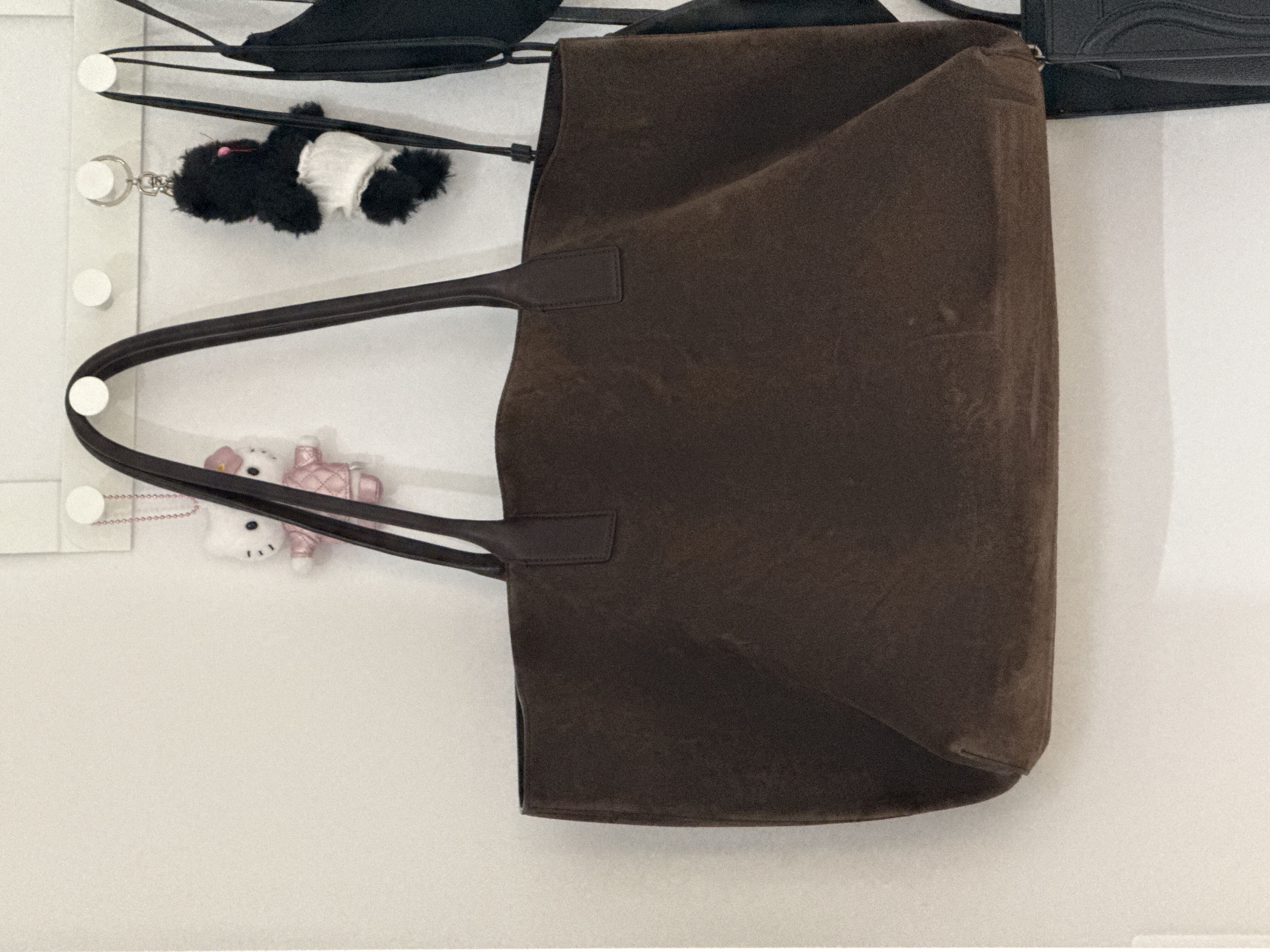 Margo Suede Tote Bag Charcoal-Brown - 감도 깊은 취향 셀렉트