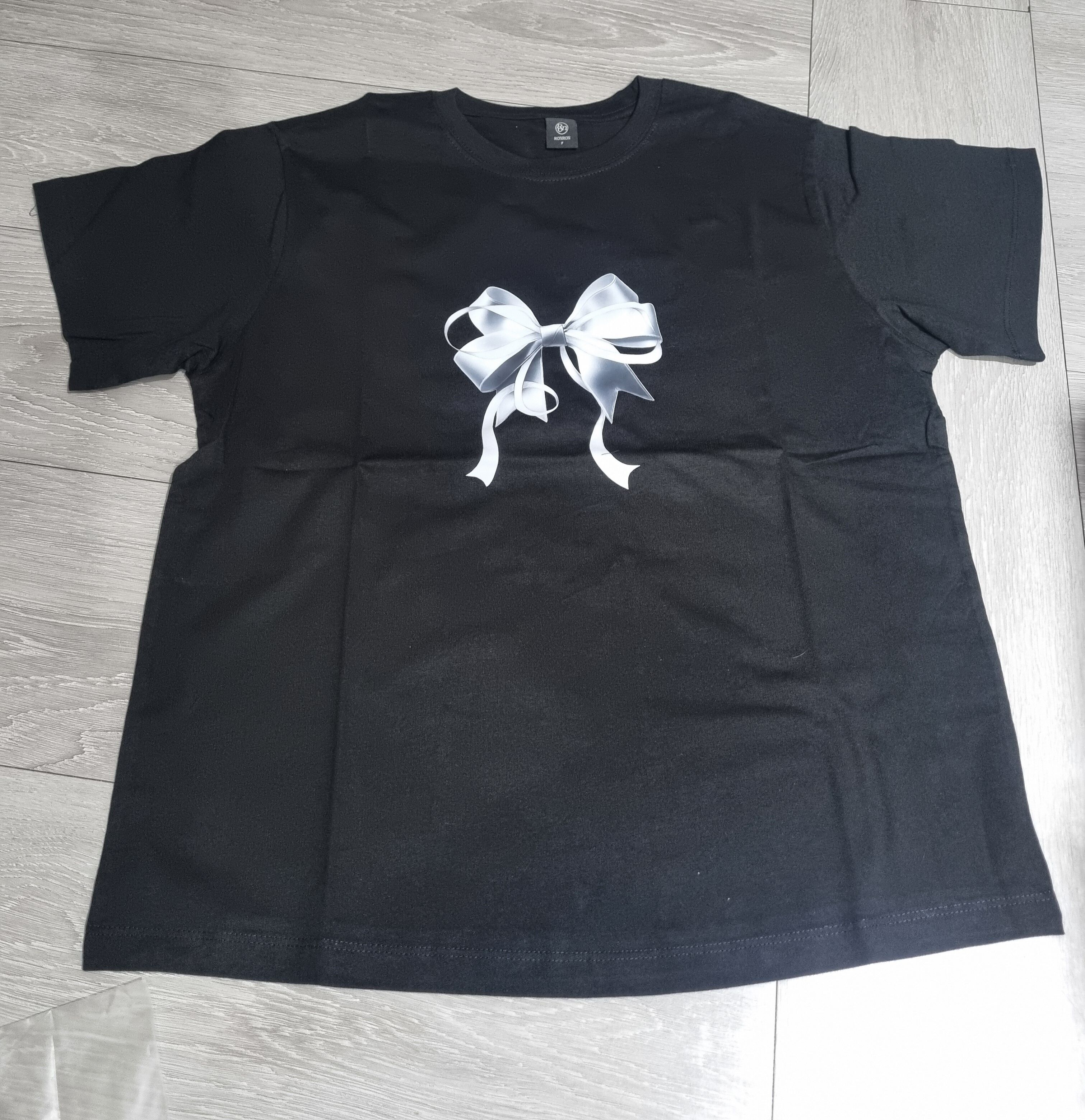 DOUBLE RIBBON BASIC FIT T SHIRT BLACK SILVER - 감도 깊은