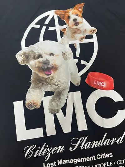 ★ LMC★ FLYING PUPPY TEE black 0LM45STS201BLK LMC Flying Puppy Tee - Black | International Store