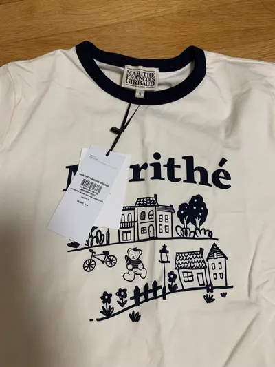 Marithe☆25SS W DOODLE HOUSE GRAPHIC RINGER TEE（2color） W DOODLE HOUSE GRAPHIC RINGER TEE pink - MARITHÉ+FRANҪOIS