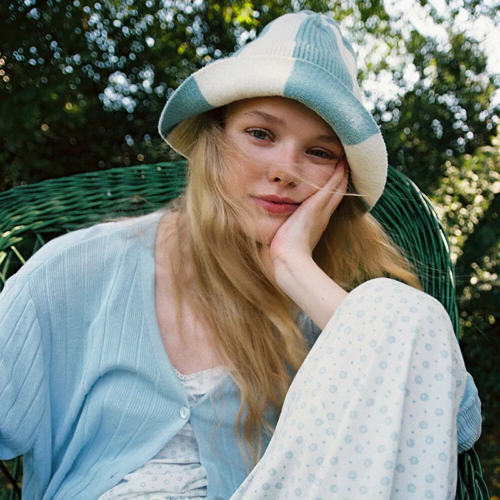 [하트시그널 오영주 PICK] 014A 립드 롱 슬리브 가디건