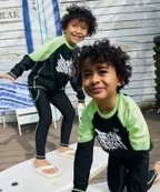 KIDS COLOR BLOCK RASH GUARD SETUP - BLACK